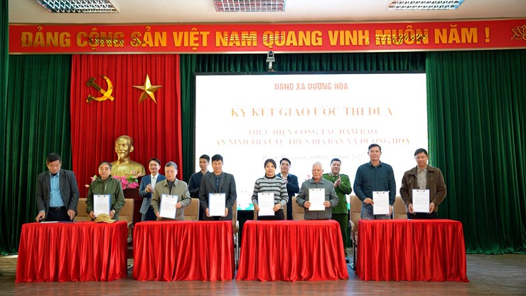 Hội nghị tuyên truyền vận động thu hồi, phòng ngừa, đấu tranh với tội phạm, vi phạm pháp luật về vũ khí, vật liệu nổ, công cụ hỗ trợ và pháo trên địa bàn xã Dương Hoà- Ảnh 9.