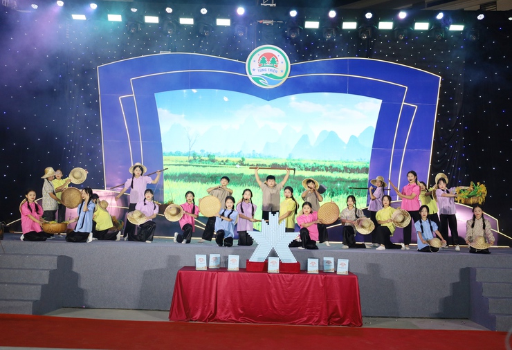 Sôi nổi ngày hội Văn hóa đọc phường Tùng Thiện chào năm mới 2026- Ảnh 3.