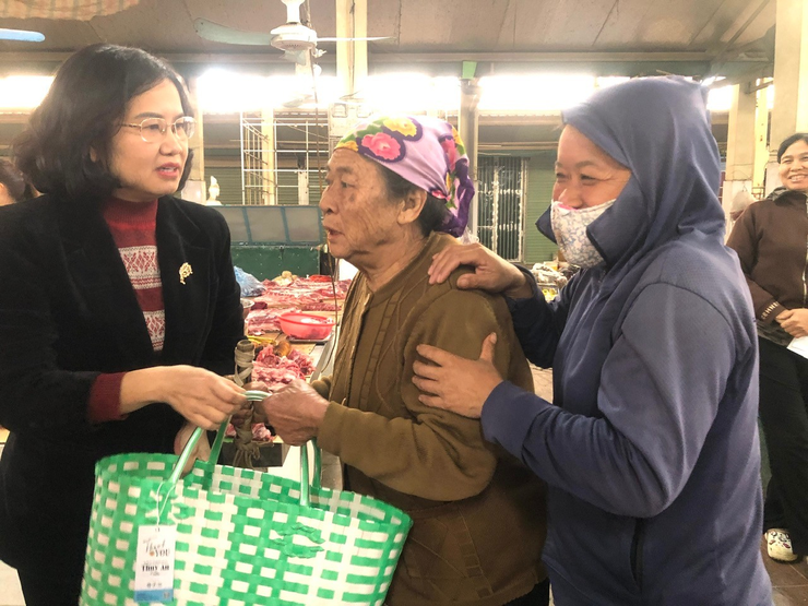 Lễ ra quân xây dựng mô hình “ Chợ dân sinh giảm thiểu rác thải nhựa”- Ảnh 4.