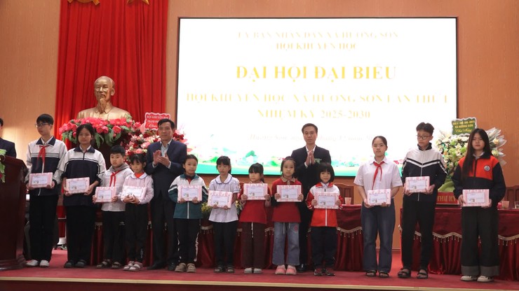 ĐẠI HỘI KHUYẾN HỌC XÃ HƯƠNG SƠN LẦN THỨ NHẤT NHIỆM KỲ 2025 – 2030 THÀNH CÔNG TỐT ĐẸP- Ảnh 11.