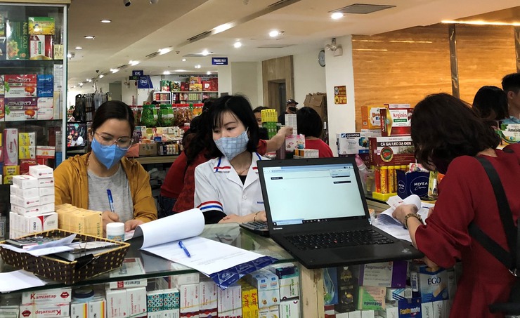 Hà Nội siết chặt kiểm nghiệm, nâng cao chất lượng thuốc, mỹ phẩm, thực phẩm- Ảnh 1.