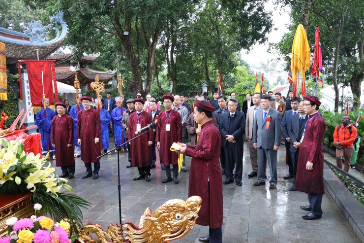 LỄ TƯỞNG NIỆM NGÀY HOÁ ( Giỗ ) ĐỨC THÁNH TẢN VIÊN SƠN NĂM 2025- Ảnh 2.