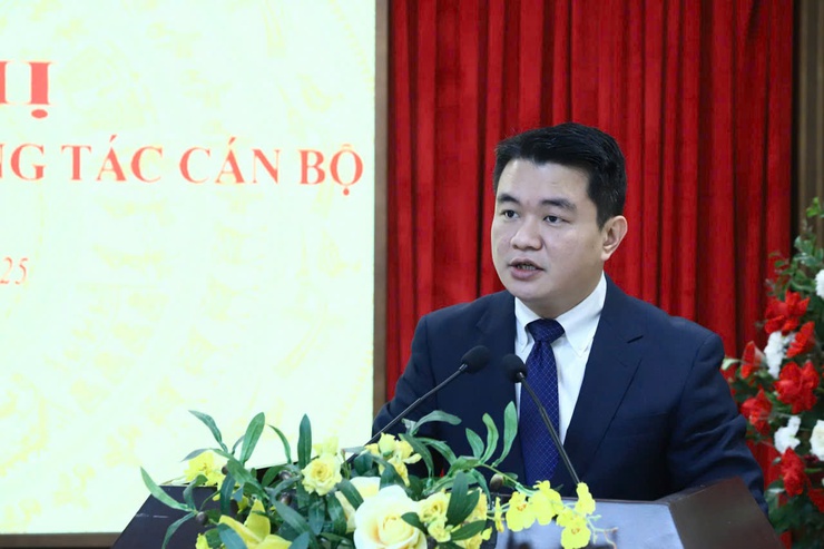 HỘI NGHỊ CÔNG BỐ NGHỊ QUYẾT CỦA HĐND THÀNH PHỐ HÀ NỘI VỀ CÔNG TÁC CÁN BỘ TẠI PHƯỜNG CỬA NAM- Ảnh 1.