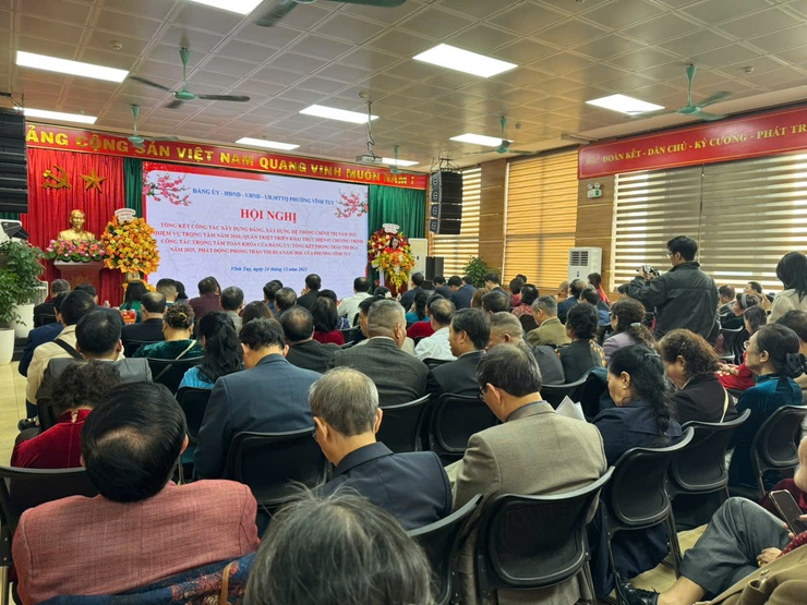 Phường Vĩnh Tuy: hoạt động nền nếp, hiệu quả trong bối cảnh nhiều việc mới, việc khó- Ảnh 1.