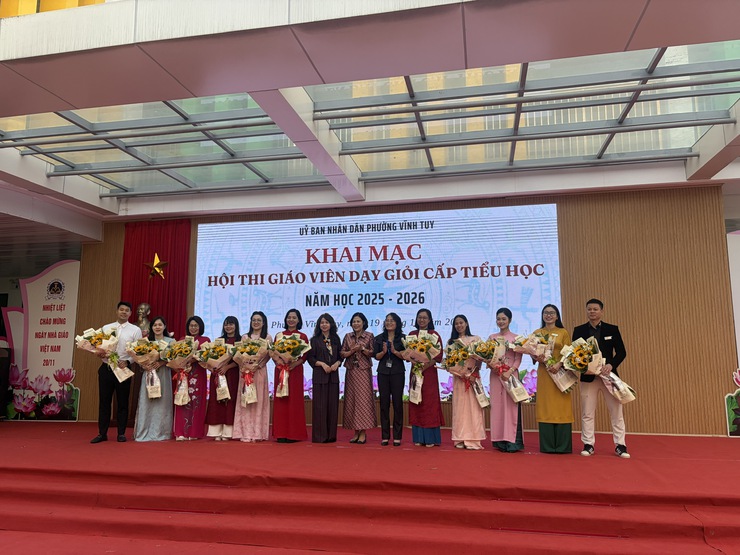 Khai mạc Hội thi Giáo viên dạy giỏi cấp Tiểu học phường Vĩnh Tuy năm học 2025–2026
- Ảnh 2.