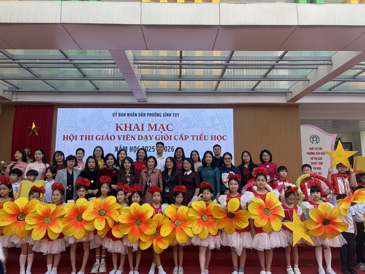 Khai mạc Hội thi Giáo viên dạy giỏi cấp Tiểu học phường Vĩnh Tuy năm học 2025–2026
- Ảnh 3.