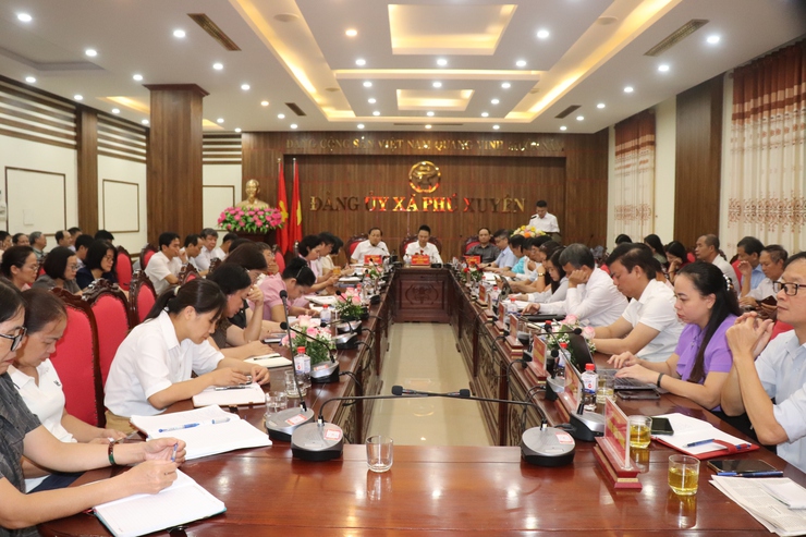 Phú Xuyên: Xây dựng Đảng vững mạnh, vận hành hiệu quả mô hình mới- Ảnh 1.