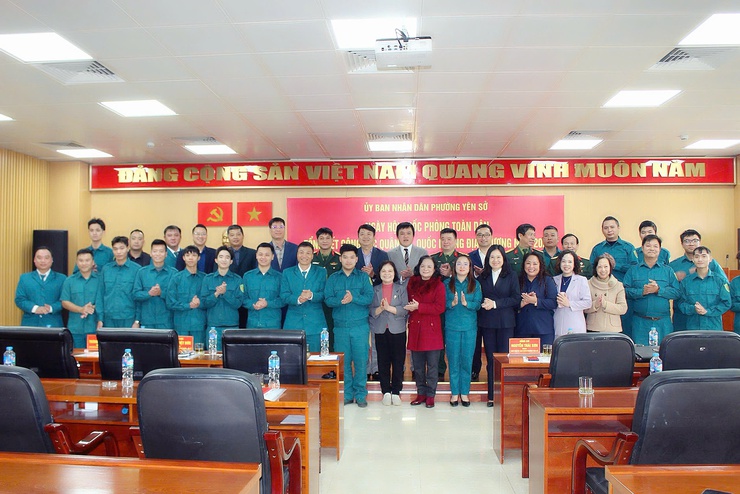 Phường Yên Sở tổ chức hội nghị tổng kết công tác quân sự, quốc phòng địa phương năm 2025 và phương hướng nhiệm vụ năm 2026.- Ảnh 7.