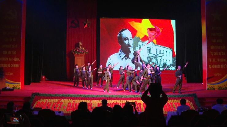 Ấn tượng Chương trình Gala văn nghệ “Chào năm mới 2026” xã Thanh Trì- Ảnh 9.