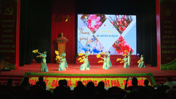 Ấn tượng Chương trình Gala văn nghệ “Chào năm mới 2026” xã Thanh Trì- Ảnh 10.