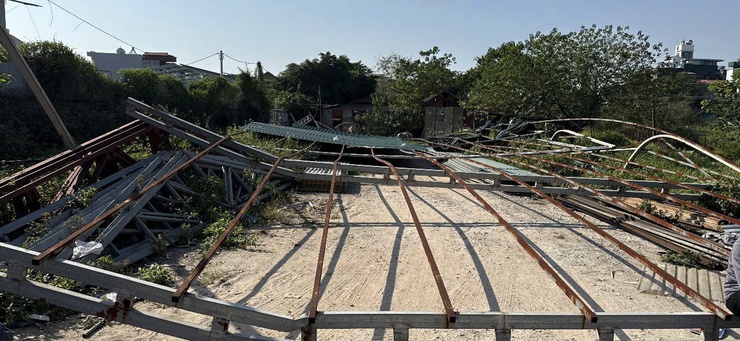 UBND xã Thanh Trì cưỡng chế công trình xây dựng trái phép trên đất nông nghiệp- Ảnh 1.