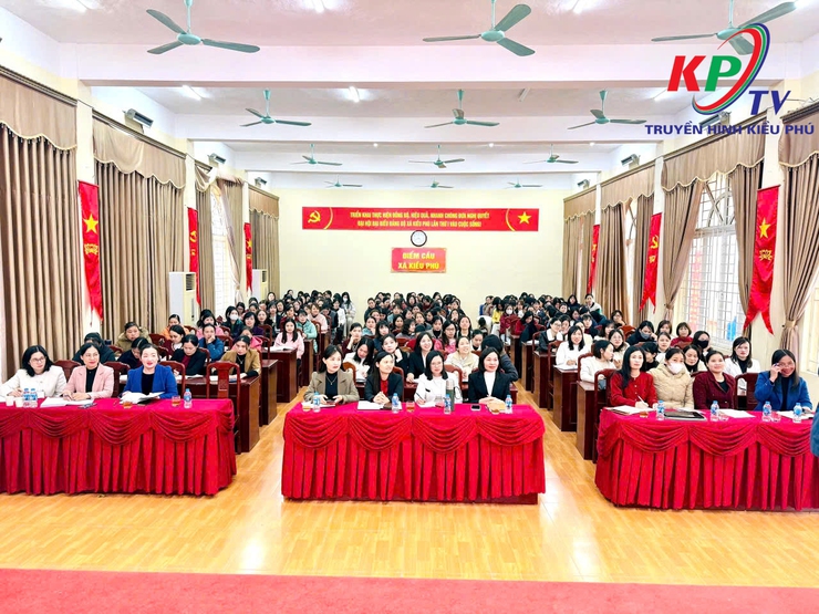 Xã Kiều Phú tổ chức chuyên đề Xây dựng Trường học hạnh phúc với chủ đề Nghệ thuật thấu cảm và quyền trẻ em cho các trường mầm non trên địa bàn.- Ảnh 1.