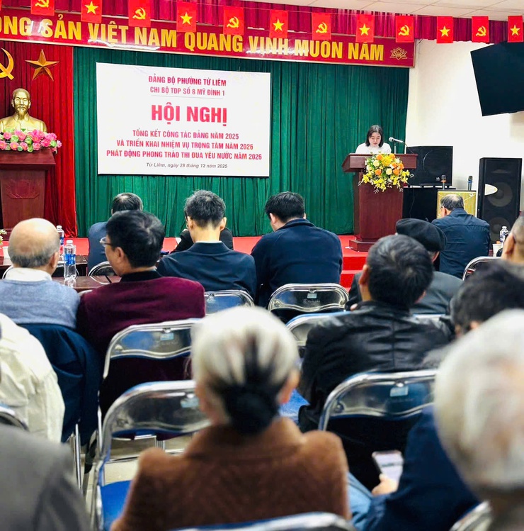 Chi bộ Tổ dân phố số 8 Mỹ Đình 1 tổ chức Hội nghị tổng kết công tác xây dựng Đảng năm 2025, triển khai phương hướng, nhiệm vụ năm 2026- Ảnh 4.