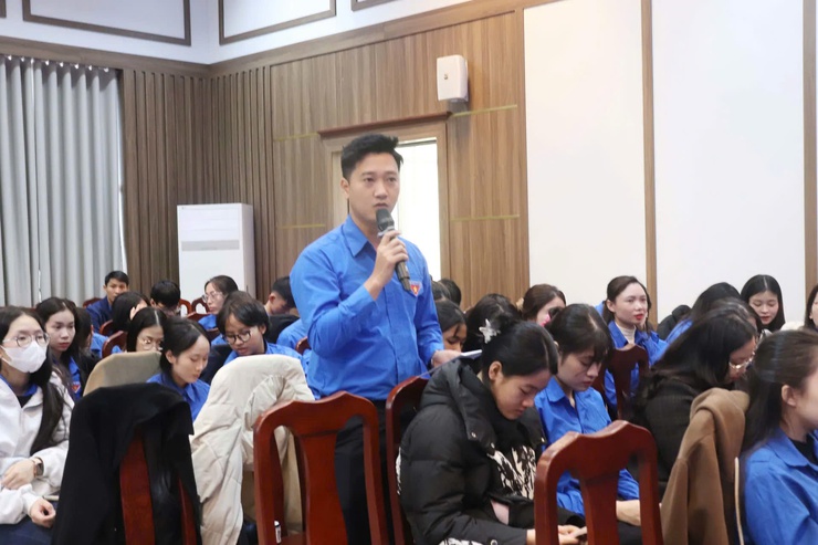 Chủ tịch UBND phường Đông Ngạc đối thoại với thanh niên năm 2025- Ảnh 4.