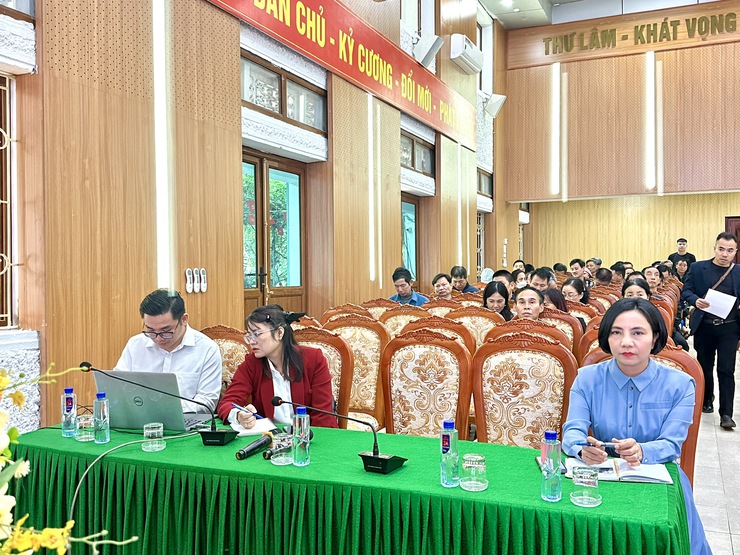 UBND xã Thư Lâm tổ chức hội nghị lấy ý kiến tham vấn cộng đồng trong quá trình thực hiện Báo cáo đánh giá tác động môi trường dự án- Ảnh 2.