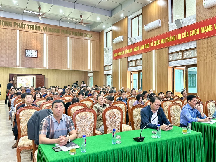 UBND xã Thư Lâm tổ chức hội nghị lấy ý kiến tham vấn cộng đồng trong quá trình thực hiện Báo cáo đánh giá tác động môi trường dự án- Ảnh 3.