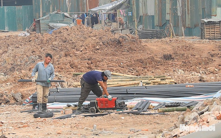 Đại công trường thi công hồ điều hòa  phường Long Biên- Ảnh 7.