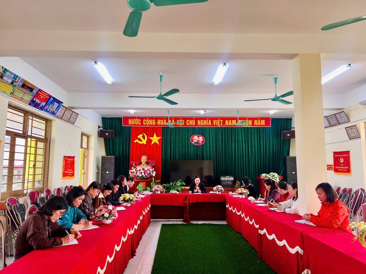 Trường Mầm non Tòng Bạt: Tích cực hoàn thiện, sẵn sàng cho công tác công nhận trường đạt chuẩn quốc gia mức độ 1 năm 2025.- Ảnh 1.