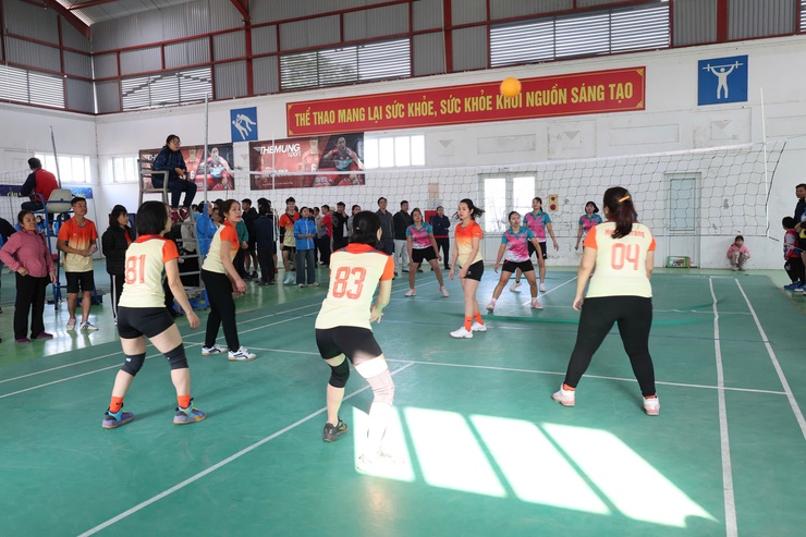 Trung tâm Văn hóa Thông tin và Thể thao xã Tiến Thắng khai mạc các môn thi đấu trong chương trình Đại hội Thể dục thể thao lần thứ I - năm 2025- Ảnh 4.