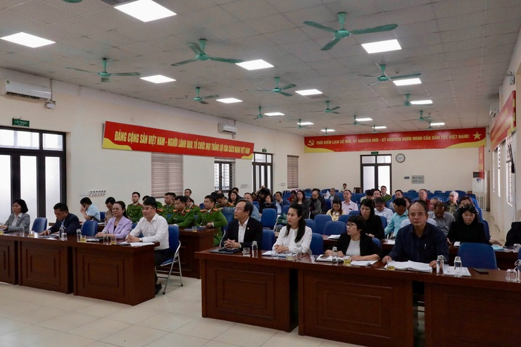 Phường Lĩnh Nam tổ chức hội nghị triển khai công tác bầu cử đại biểu Quốc hội khóa XVI và bầu cử đại biểu HĐND các cấp nhiệm kỳ 2026 – 2031.- Ảnh 3.