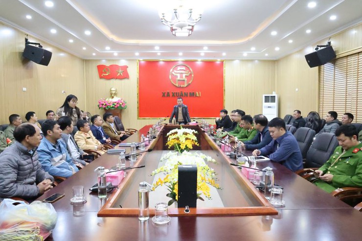 Xã Xuân Mai triển khai đợt cao điểm giải tỏa vi phạm trật tự đô thị, chợ cóc, chợ tạm- Ảnh 1.