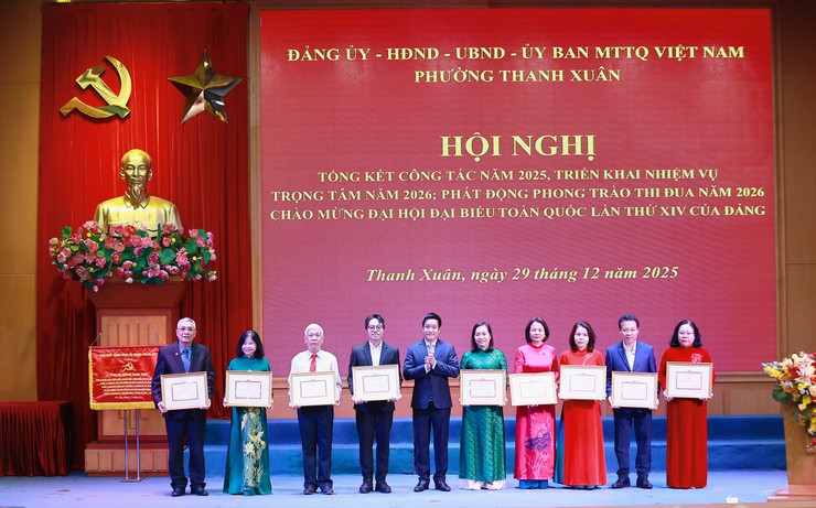 Phường Thanh Xuân: Tổng kết công tác năm 2025, triển khai nhiệm vụ trọng tâm; phát động phong trào thi đua năm 2026 chào mừng Đại hội Đại biểu toàn quốc lần thứ XIV của Đảng - Ảnh 5.