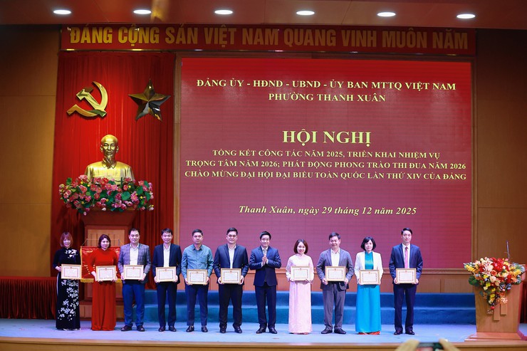 Phường Thanh Xuân: Tổng kết công tác năm 2025, triển khai nhiệm vụ trọng tâm; phát động phong trào thi đua năm 2026 chào mừng Đại hội Đại biểu toàn quốc lần thứ XIV của Đảng - Ảnh 6.