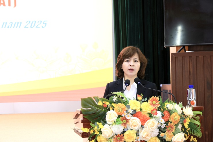 HĐND xã Thư Lâm khoá I, nhiệm kỳ 2021-2026 tổ chức Kỳ họp thứ Tư
( Kỳ họp đột xuất)
- Ảnh 11.