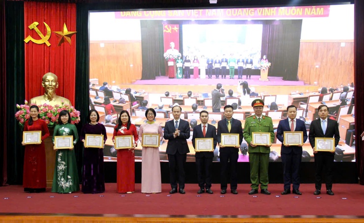 Phường Việt Hưng tổng kết công tác năm 2025 và triển khai nhiệm vụ năm 2026- Ảnh 6.