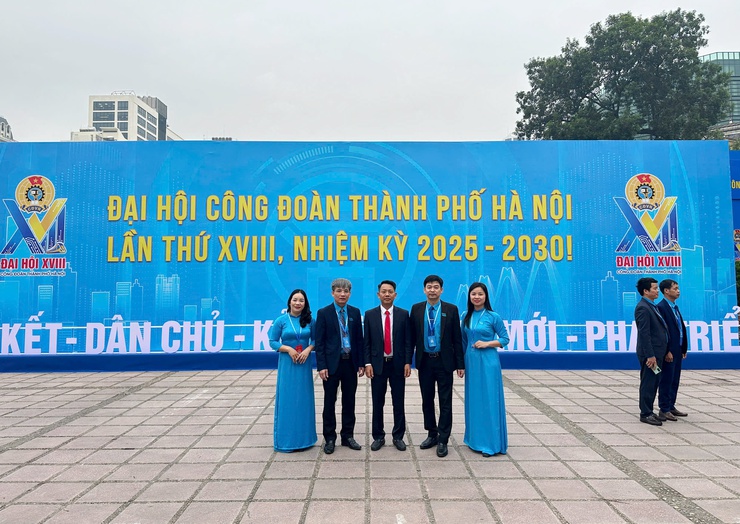 Đại hội Công đoàn thành phố Hà Nội lần thứ XVIII, nhiệm kỳ 2025 – 2030 thành công tốt đẹp, mở ra giai đoạn phát triển mới của Công đoàn Thủ đô- Ảnh 4.