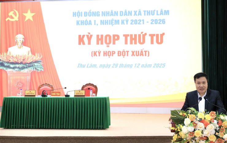 HĐND xã Thư Lâm khoá I, nhiệm kỳ 2021-2026 tổ chức Kỳ họp thứ Tư
( Kỳ họp đột xuất)
- Ảnh 4.