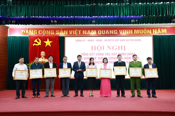 Yên Xuân tổng kết công tác xây dựng Đảng, xây dựng hệ thống chính trị, triển khai nhiệm vụ trọng tâm năm 2026- Ảnh 4.