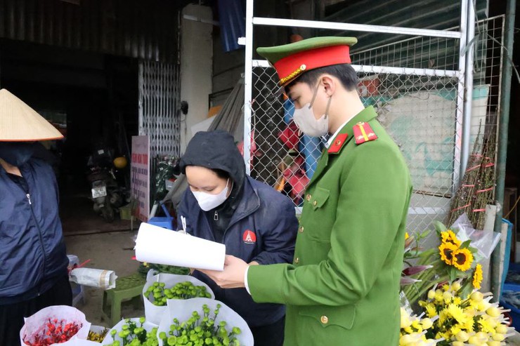 Xã Xuân Mai triển khai đợt cao điểm giải tỏa vi phạm trật tự đô thị, chợ cóc, chợ tạm- Ảnh 9.