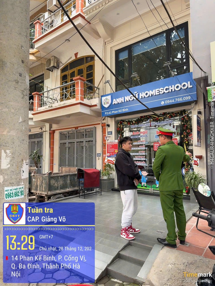 PHƯỜNG GIẢNG VÕ QUYẾT LIỆT GIẢI QUYẾT ĐIỂM NGHẼN "TRẬT TỰ ĐÔ THỊ" – TRẢ LẠI VỈA HÈ XANH, SẠCH, ĐẸP- Ảnh 8.