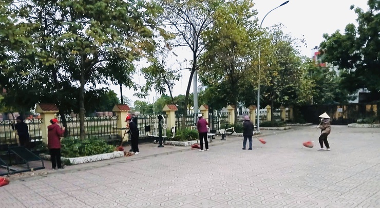 14/14 thôn trên địa bàn xã Thiên Lộc ra quân tổng vệ sinh môi trường&nbsp;hưởng ứng Cuộc thi xã, phường "Sáng – Xanh – Sạch – Đẹp" thành phố Hà Nội năm 2025- Ảnh 1.