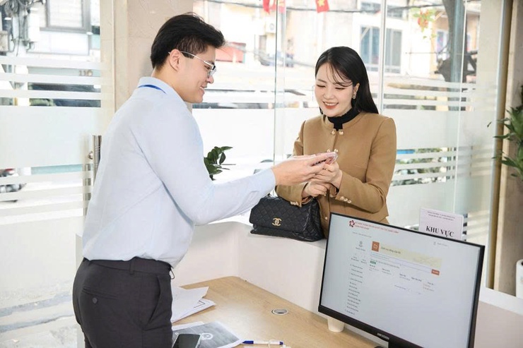 Phát động Cuộc thi “Nụ cười hành chính công” – Lan tỏa văn hóa phục vụ tận tâm, chuyên nghiệp- Ảnh 2.