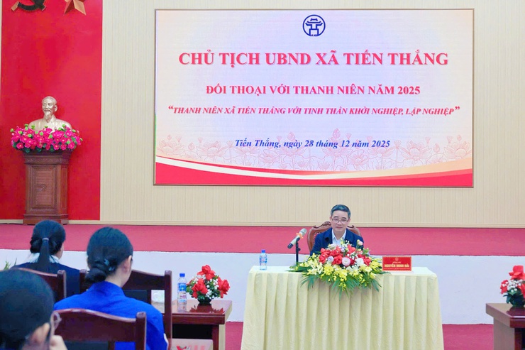 CHỦ TỊCH UBND XÃ TIẾN THẮNG ĐỐI THOẠI VỚI THANH NIÊN NĂM 2025 - Ảnh 4.