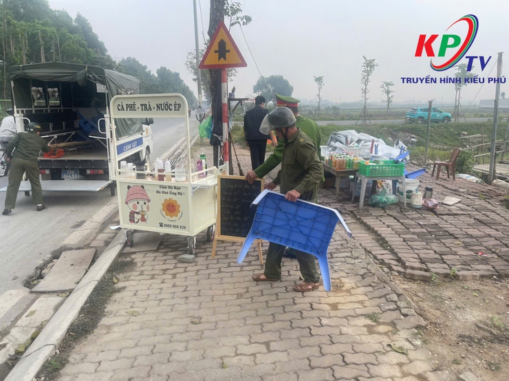 XÃ KIỀU PHÚ RA QUÂN XỬ LÝ CÁC ĐIỂM NGHẼN VỀ TRẬT TỰ ĐÔ THỊ- Ảnh 5.