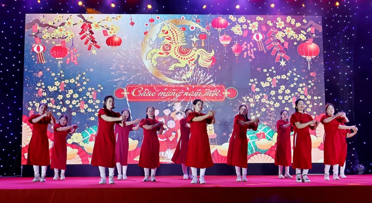 Xã Đoài Phương sôi nổi chương trình nghệ thuật chào năm mới 2026- Ảnh 3.