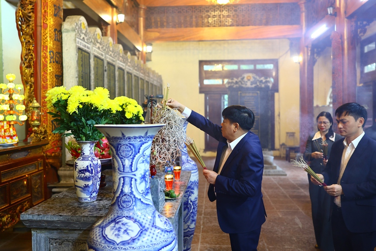 Thạch Thất: Tổ chức Lễ viếng Đền thờ Liệt sĩ nhân dịp Tết dương lịch 2026- Ảnh 3.