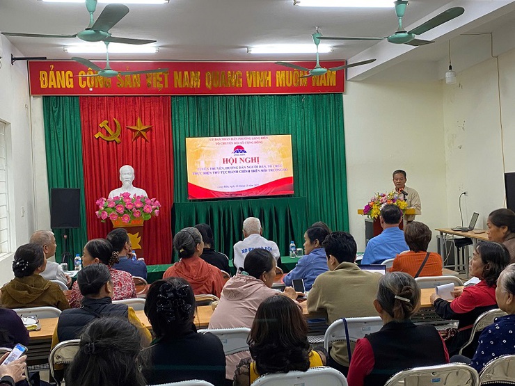 Phường Long Biên hoàn thành nhiệm vụ cải cách hành chính, nâng cao hiệu quả phục vụ trong mô hình chính quyền địa phương hai cấp- Ảnh 4.