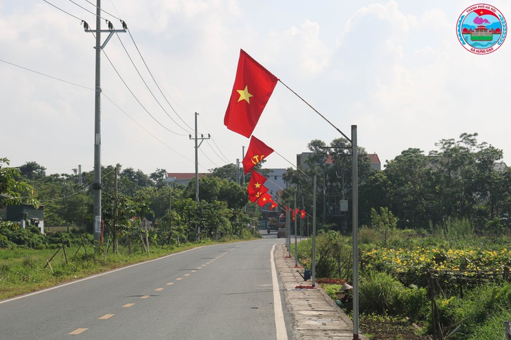 THÔNG BÁO TREO CỜ TỔ QUỐC CHÀO MỪNG TẾT DƯƠNG LỊCH NĂM 2026 VÀ KỶ NIỆM 80 NĂM NGÀY TỔNG TUYỂN CỬ- Ảnh 1.