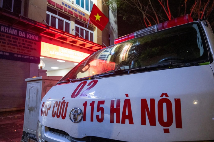 Hà Nội bố trí 06 tổ y tế thường trực phục vụ bắn pháo hoa dịp Tết Dương lịch 2026- Ảnh 1.