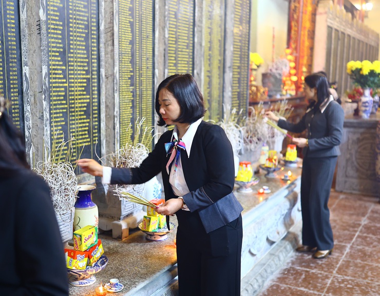 Thạch Thất: Tổ chức Lễ viếng Đền thờ Liệt sĩ nhân dịp Tết dương lịch 2026- Ảnh 7.