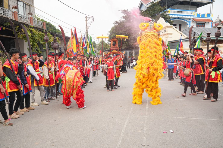 NHỮNG HÌNH ẢNH ĐẸP TẠI LỄ HỘI TRUYỀN THỐNG THÔN DƯƠNG CỐC NĂM 2025- Ảnh 4.