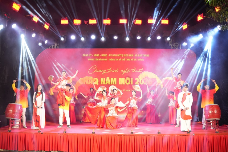 Bát Tràng hân hoan chào đón năm mới 2026!- Ảnh 5.