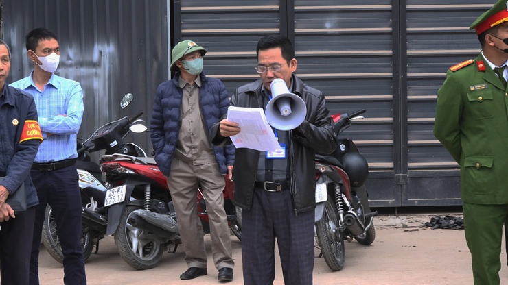 Xã Ngọc Hồi thực hiện giải tỏa và biện pháp khắc phục hậu quả đối với các trường hợp vi phạm- Ảnh 1.