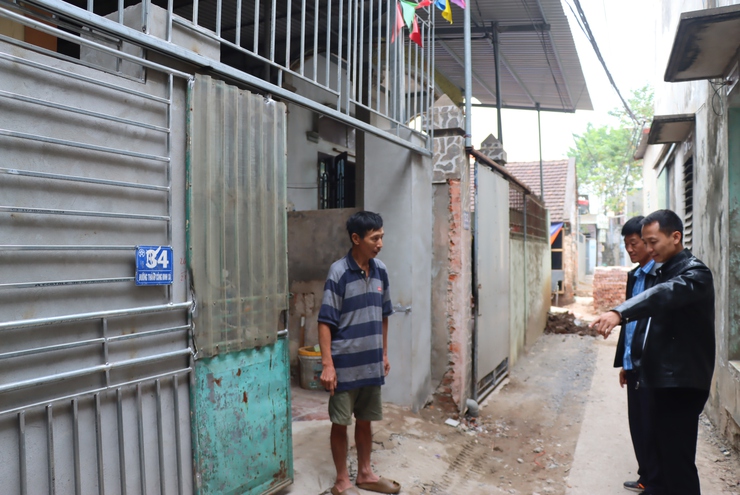 Thôn Đinh Xá – Phát huy sức mạnh đoàn kết, tự nguyện hiến đất làm đường xây dựng quê hương ngày càng khang trang- Ảnh 1.