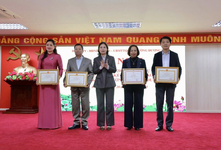 Phường Dương Nội tổng kết phong trào thi đua và công tác khen thưởng năm 2025, phát động thi đua năm 2026- Ảnh 3.