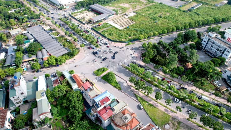 Phường Long Biên với phong trào “Sáng - Xanh - Sạch - Đẹp”- Ảnh 1.